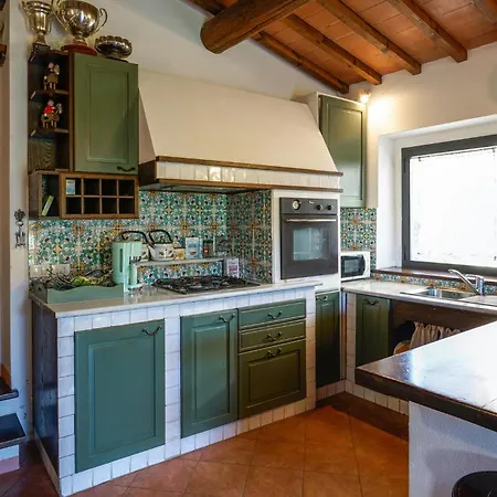 Apartamento Amazing In With Wifi Reggello